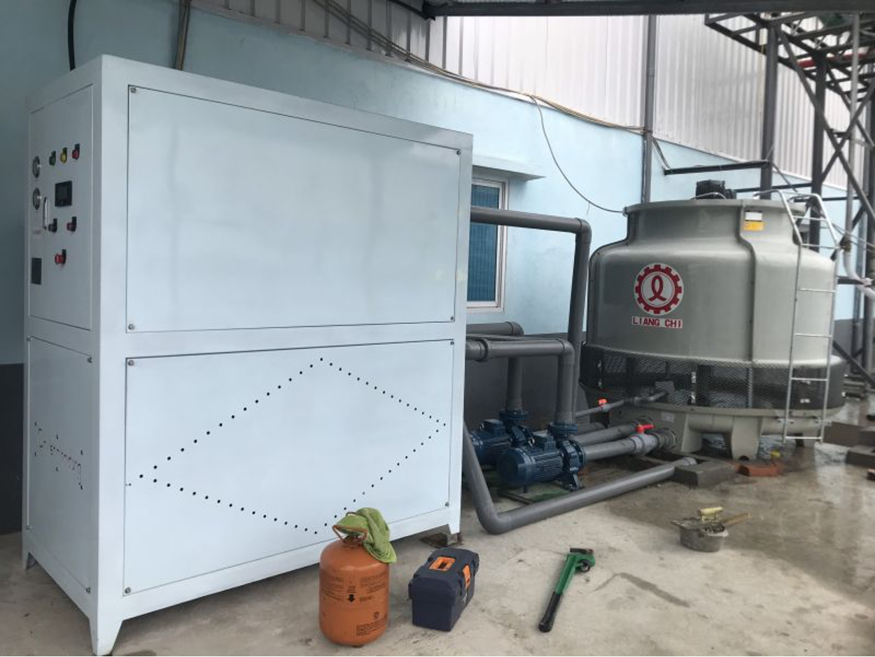 máy làm lạnh nước giải nhiệt nước